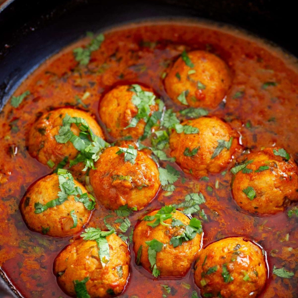 Ayesha’s Kitchen Special – Homemade Chicken Kofta – Donate & Support Humanity 🤲